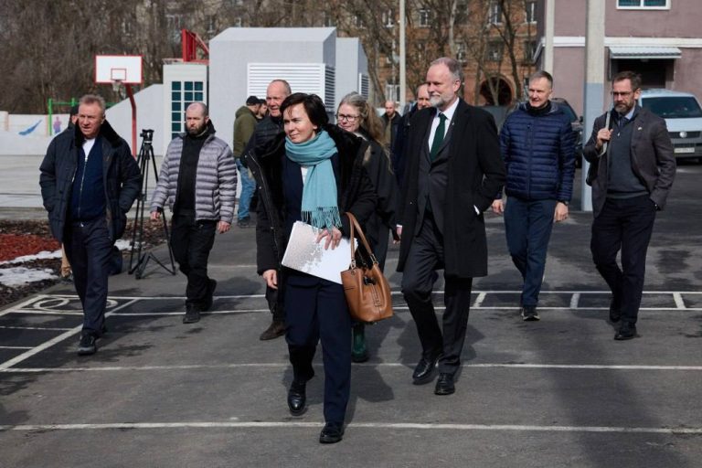 Дивуються та хочуть вчитися: Терехов – про враження послів від Харкова