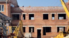 Как восстанавливают дом на улице Ахиезеров в Харькове, показали в мэрии (фото)