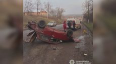 15-летний водитель перевернул авто на Харьковщине: друзья «порешали» на статью