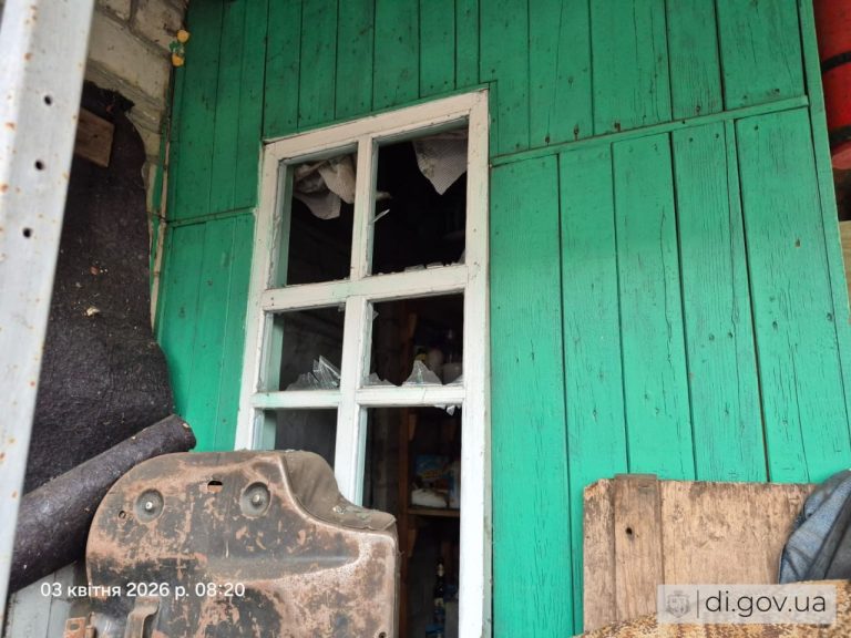 Задоренко показал последствия обстрелов Слатино (фото)