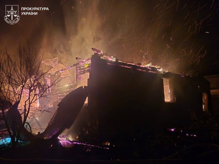 Ночной обстрел Богодухова: возник пожар, есть пострадавший