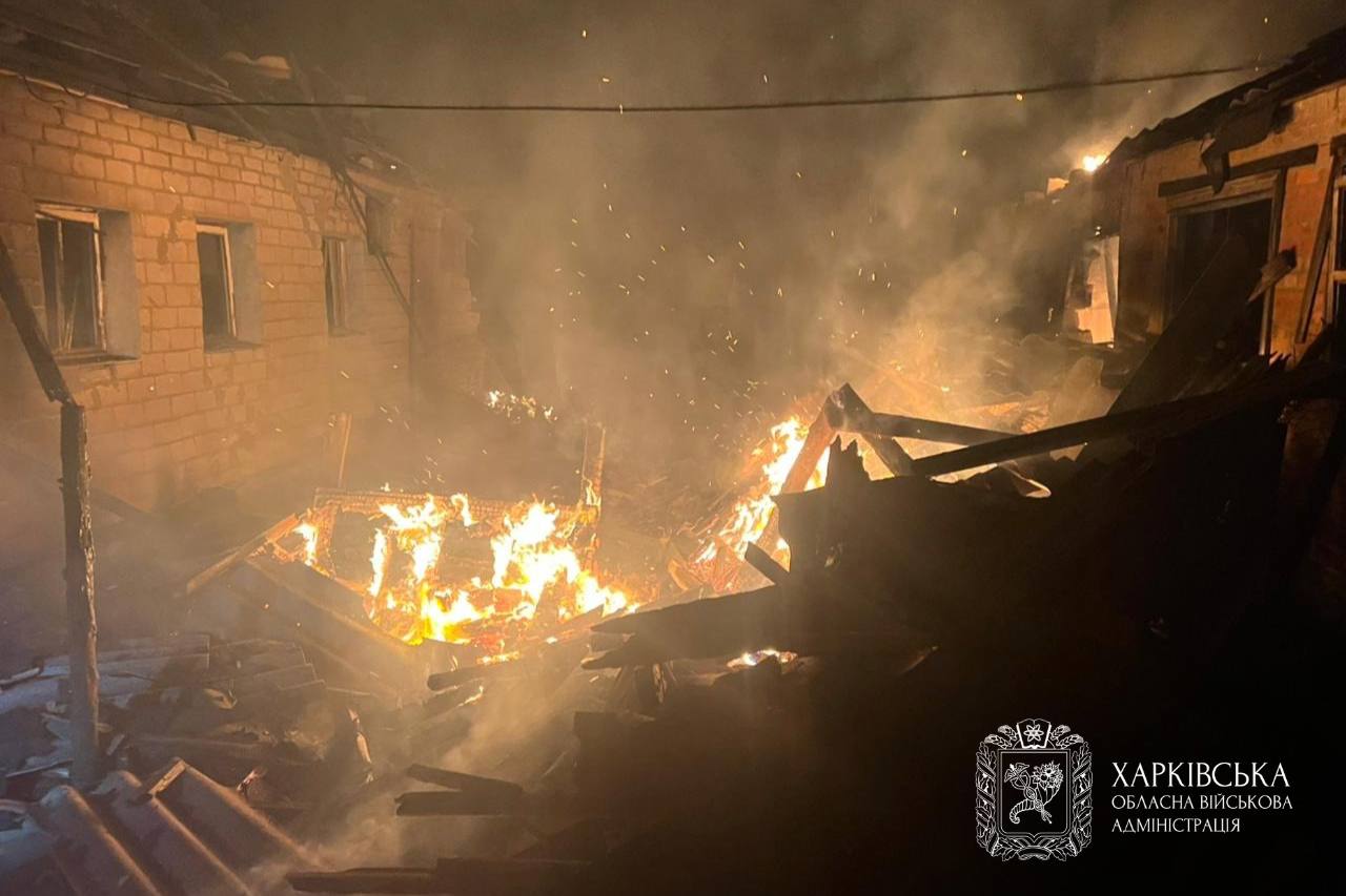 Сім постраждалих, є руйнування, вирували пожежі – як минула доба