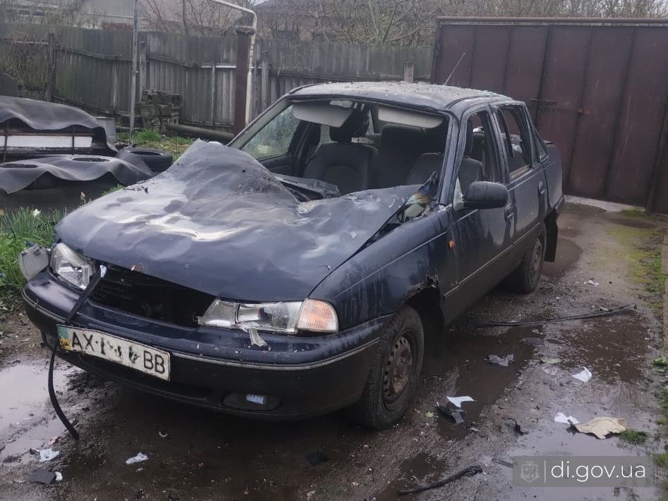 Охота на авто в Слатино: враг бьет FPV-дронами