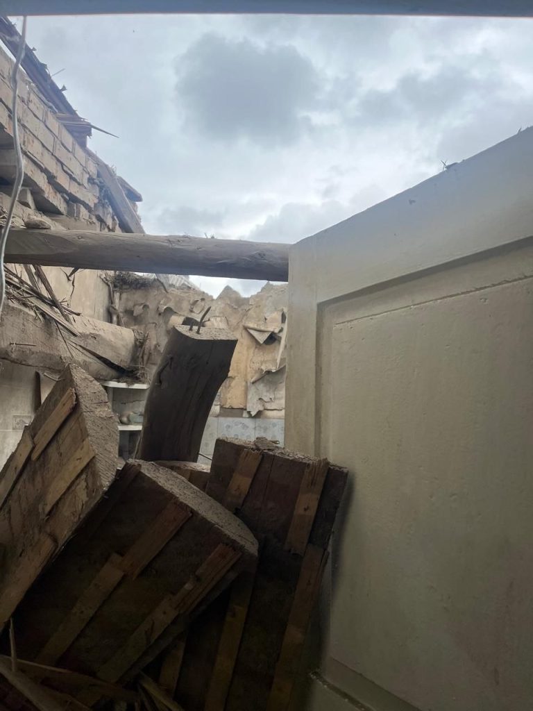 удар по Золочеву