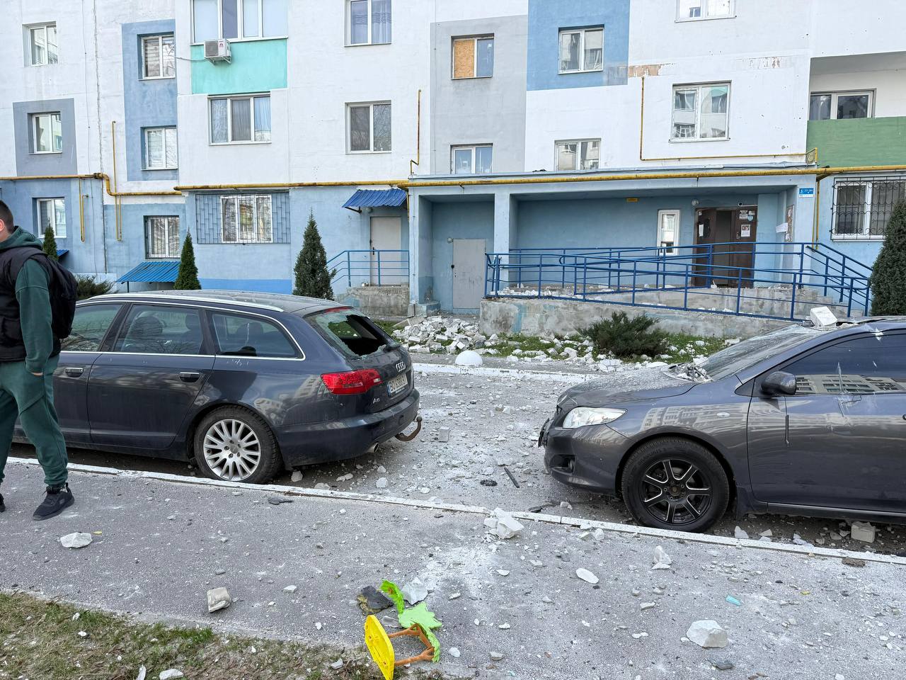 Момент попадания БпЛА в дом в Харькове показал Терехов (видео)