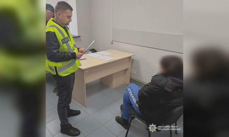 Женщину на Харьковщине подозревают в убийстве отчима: подробности