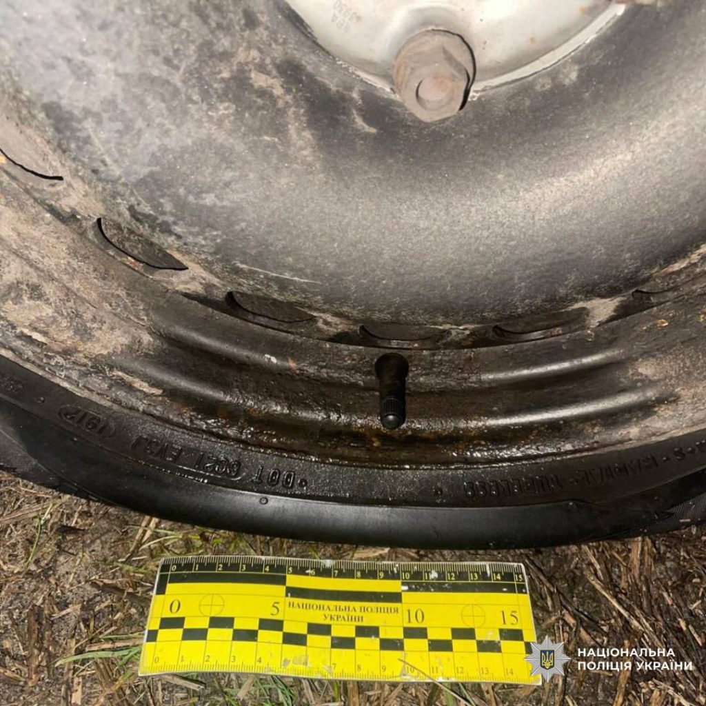 авто воинов хотели поджечь на Харьковщине