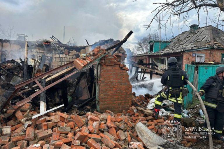 Армия РФ ударила по Золочеву: среди пострадавших – дети, последствия (фото)