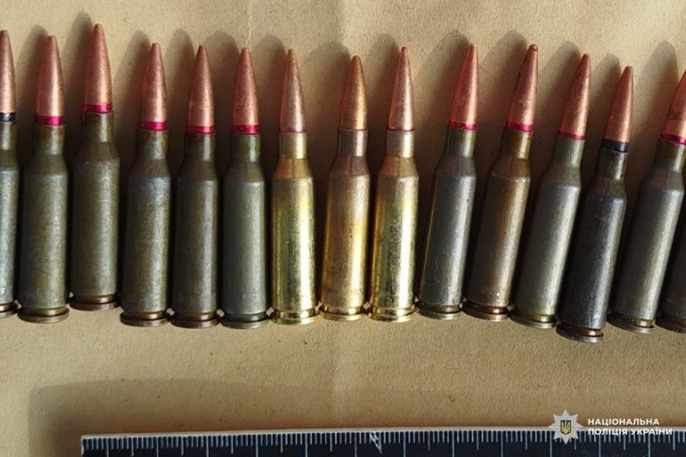 Мужчина, хранивший боеприпасы, «погорел» после кражи на Харьковщине