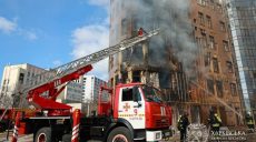 «Шахед» влетел в дом в Харькове: двое пострадавших, пожар (фото, видео)