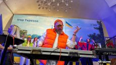 «Люди ментально разгружаются»: в метро Харькова проходит дискотека (видео)