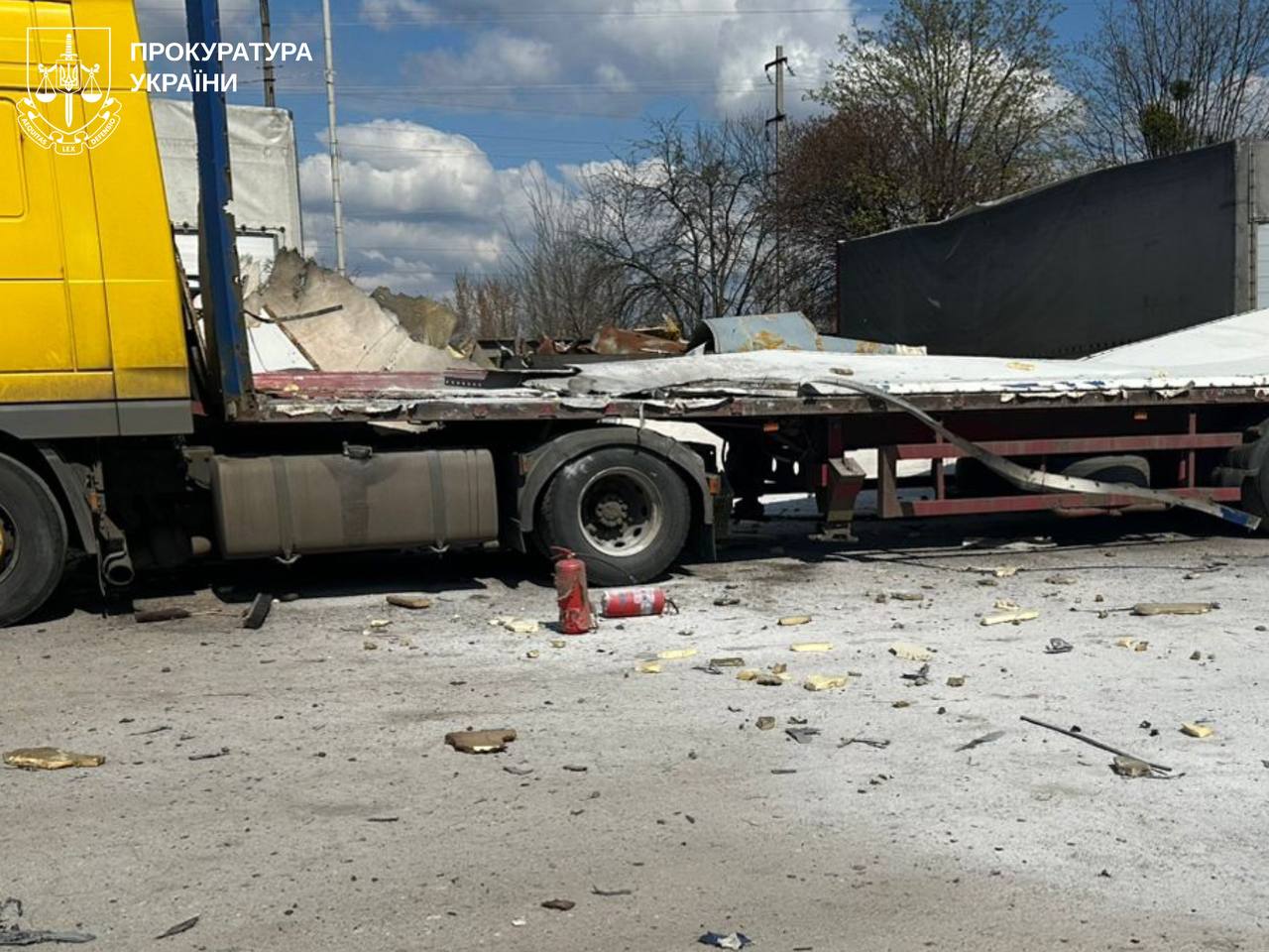 РФ ударили по предприятию в Дергачах: ранены пятеро работников (фото)