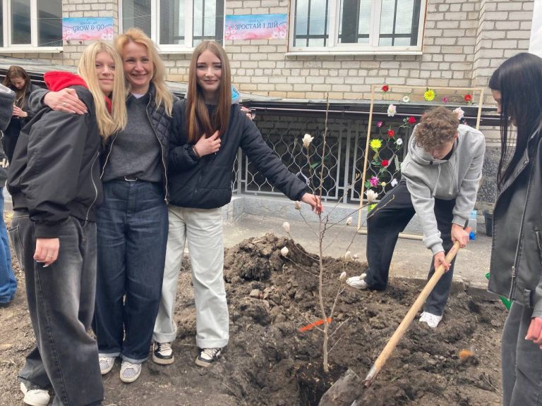 В Харькове появилась новая локация с магнолиями (фото)