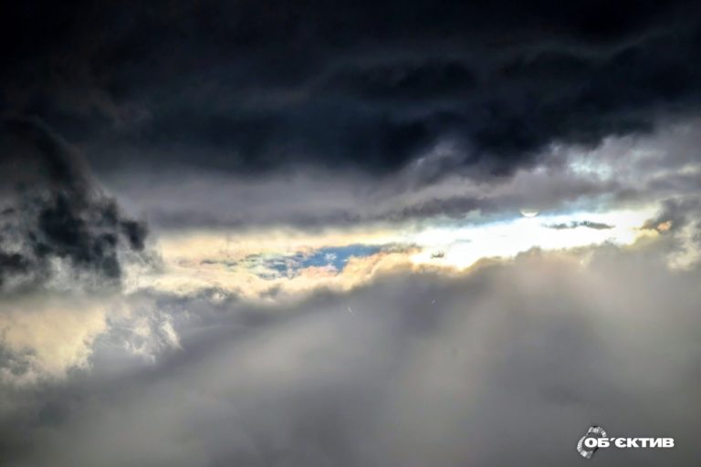 Грозы, шквалы и град: в Харькове и области объявили штормовое предупреждение
