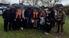 Спасли и привлекли к ответственности: полиция Харьковщины эвакуировала семью