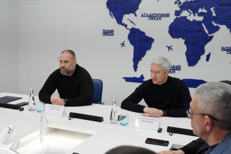 Тепер не в. о: Синєгубов представив нового ректора ХАІ (відео)