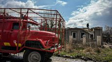 Российские БпЛА атаковали поселок Великий Бурлук в Харьковской области