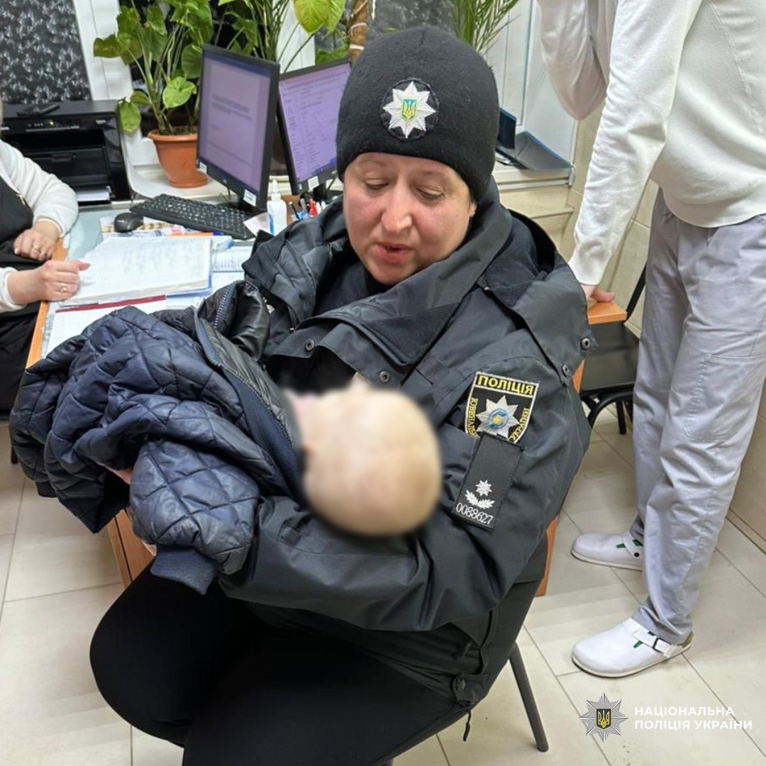 Младенца забрали у матери с Харьковщины, которая вела асоциальную жизнь