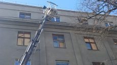 На дитячих майданчиках у Харкові буде новий пісок (фото)