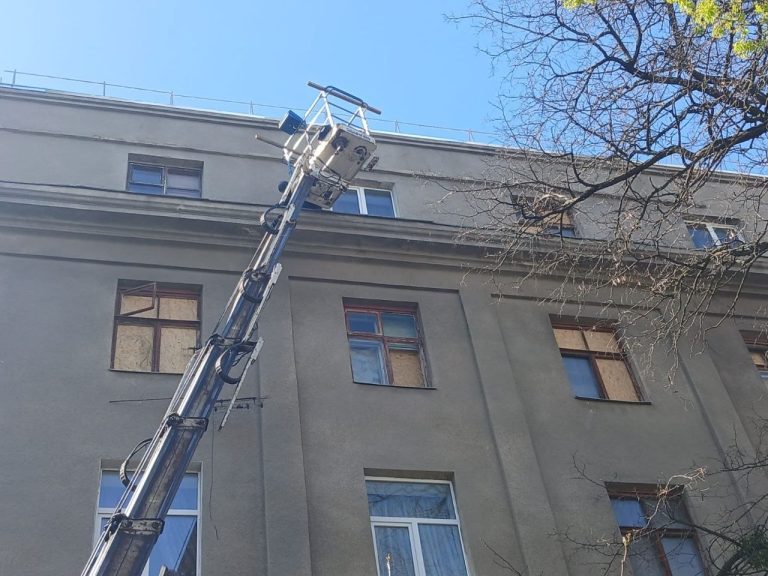 На детских площадках в Харькове будет новый песок (фото)