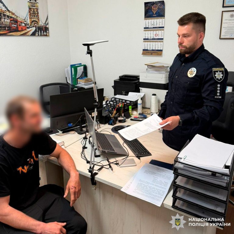 «Черный лесоруб» нарубил 21 дерево на 101 тысячу гривен – ему грозит семь лет