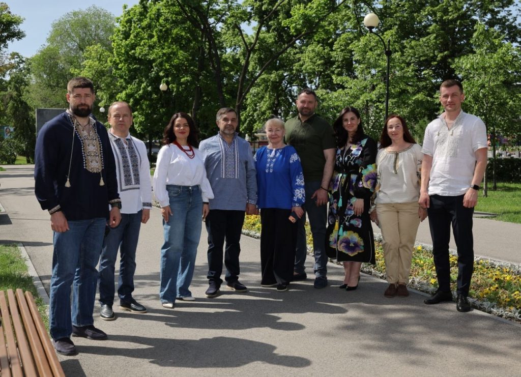 День вышиванки в Харькове