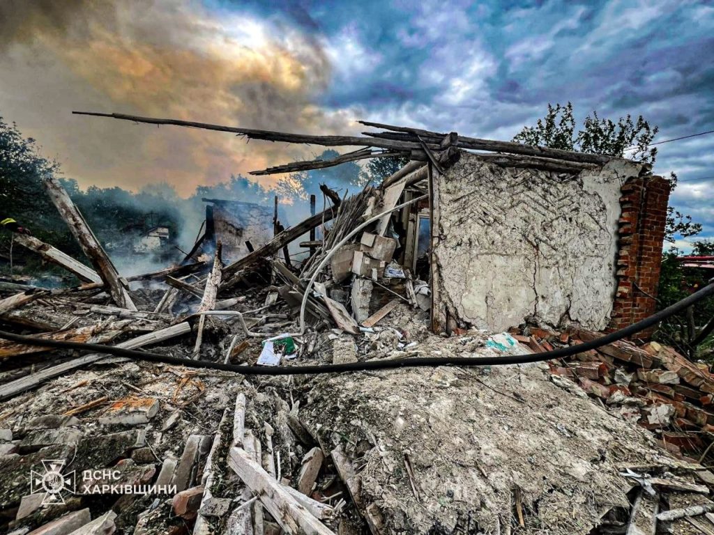пожар в доме на Харьковщине из-за атаки БпЛА