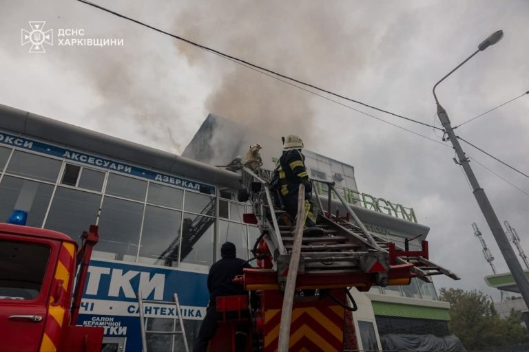 Пожар в Харькове: ожоги лица получил мужчина (фото)