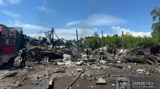 Вже 19 постраждалих: наслідки ракетного удару по Дергачах (фото)