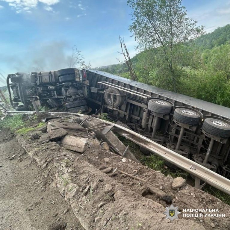 Погибший, 2 копов госпитализировали: последствия ударов FPV по Окружной дороге