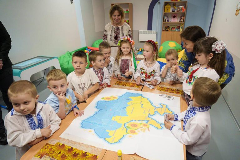 Новую подземную школу открыли на Харьковщине: сколько детей там будут учиться