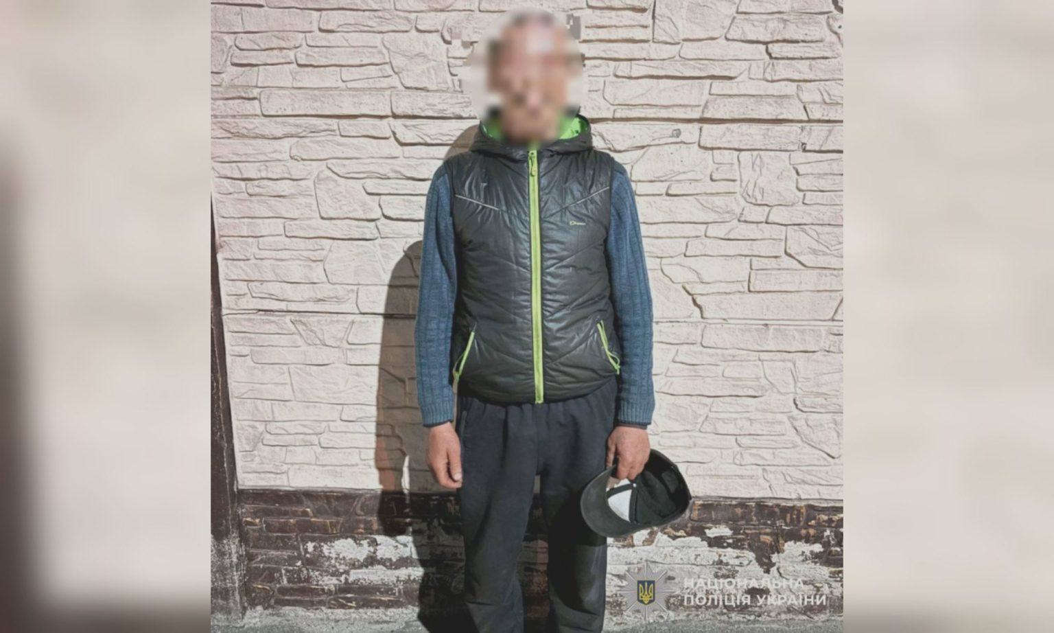 Завів до покинутої будівлі й вдарив по голові: у Харкові зґвалтували жінку