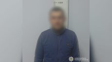 Чоловіка побили біля магазину на Харківщині: одного підозрюваного піймали