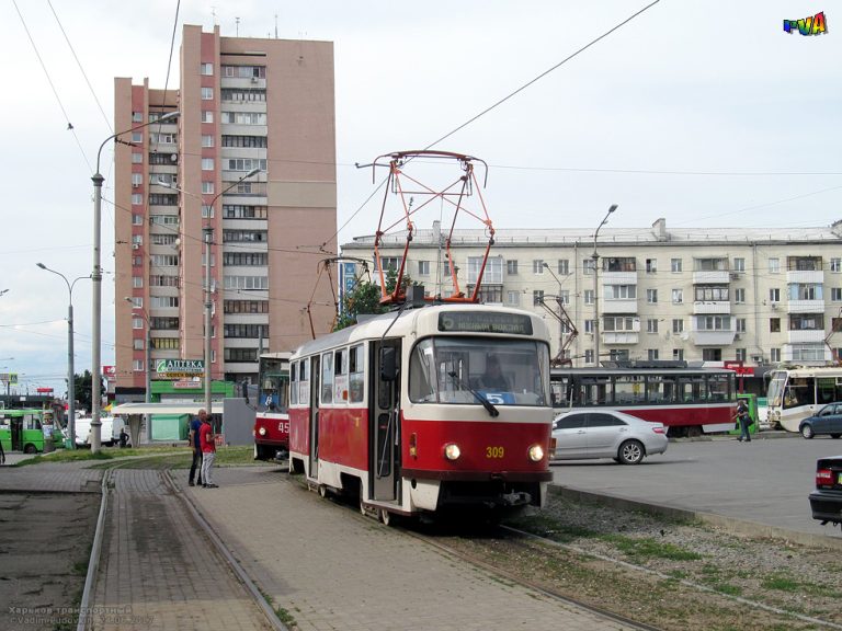 Два трамваї змінили маршрути у Харкові через перебої з електропостачанням