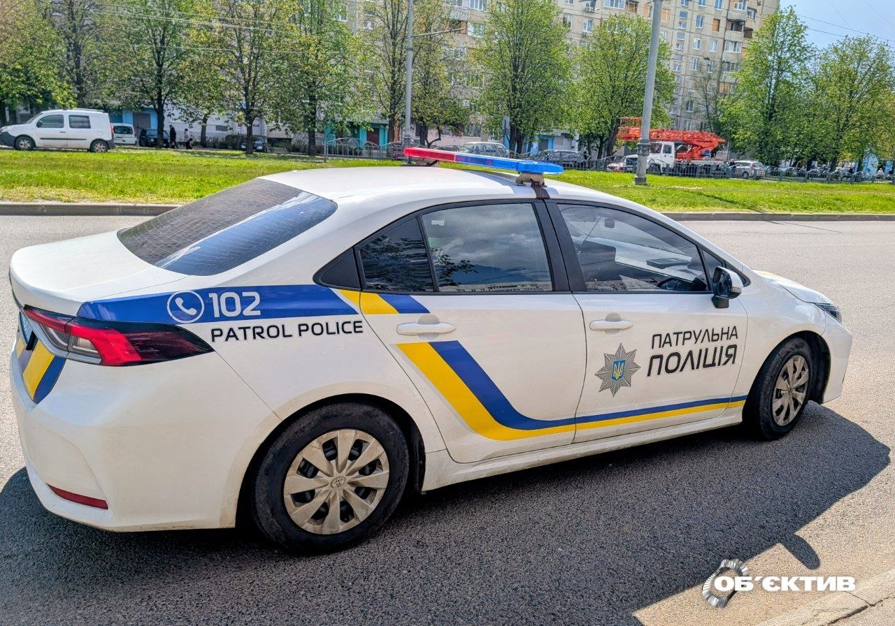 На Харьковщине пьяный водитель убегал от копов, врезался в дерево и погиб
