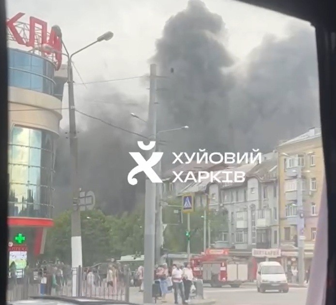 Масштабна пожежа і вибухи у Харкові: що горить на Холодній горі (відео)