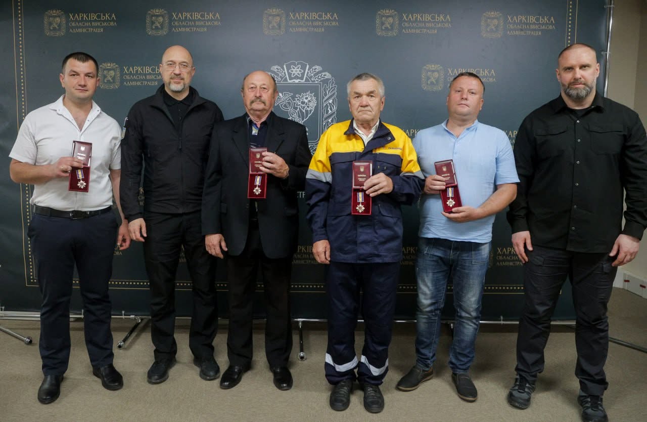 Газовщики, оказавшиеся под обстрелами РФ, получили ордена «За мужество»