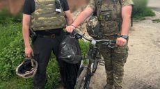 Копы ехали на велосипеде и шли пешком, чтобы найти убийцу: что случилось