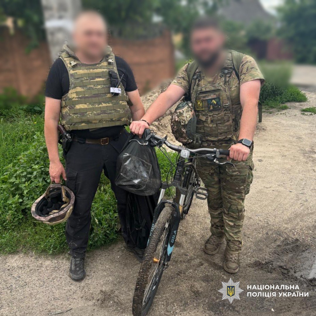 Копы ехали на велосипеде и шли пешком, чтобы найти убийцу: что случилось