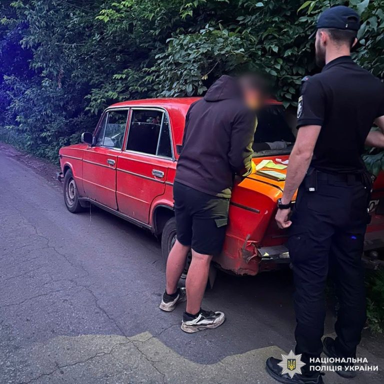 16-летний парень рассекал за рулем по Берестинщине и попался копам