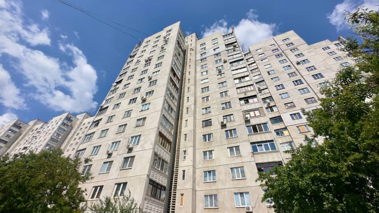 Восстановление домов в Харькове: где и какие работы идут сейчас (фото)