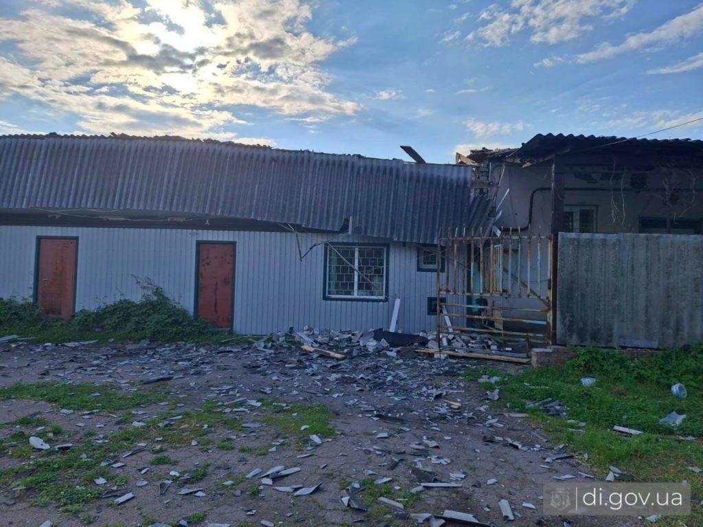удар по поселку Слатино