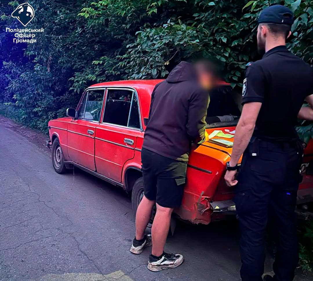 Несовершеннолетнего за рулем поймала полиция на Харьковщине