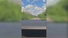 Во время эвакуации атаковал FPV: как вывозили женщин из поселка Слатино 📹