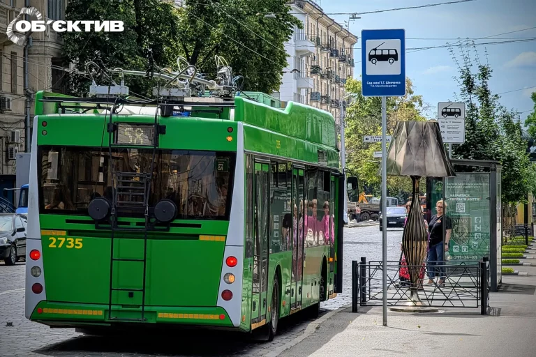 Тролейбус №55 два дні їздитиме по-новому в Харкові