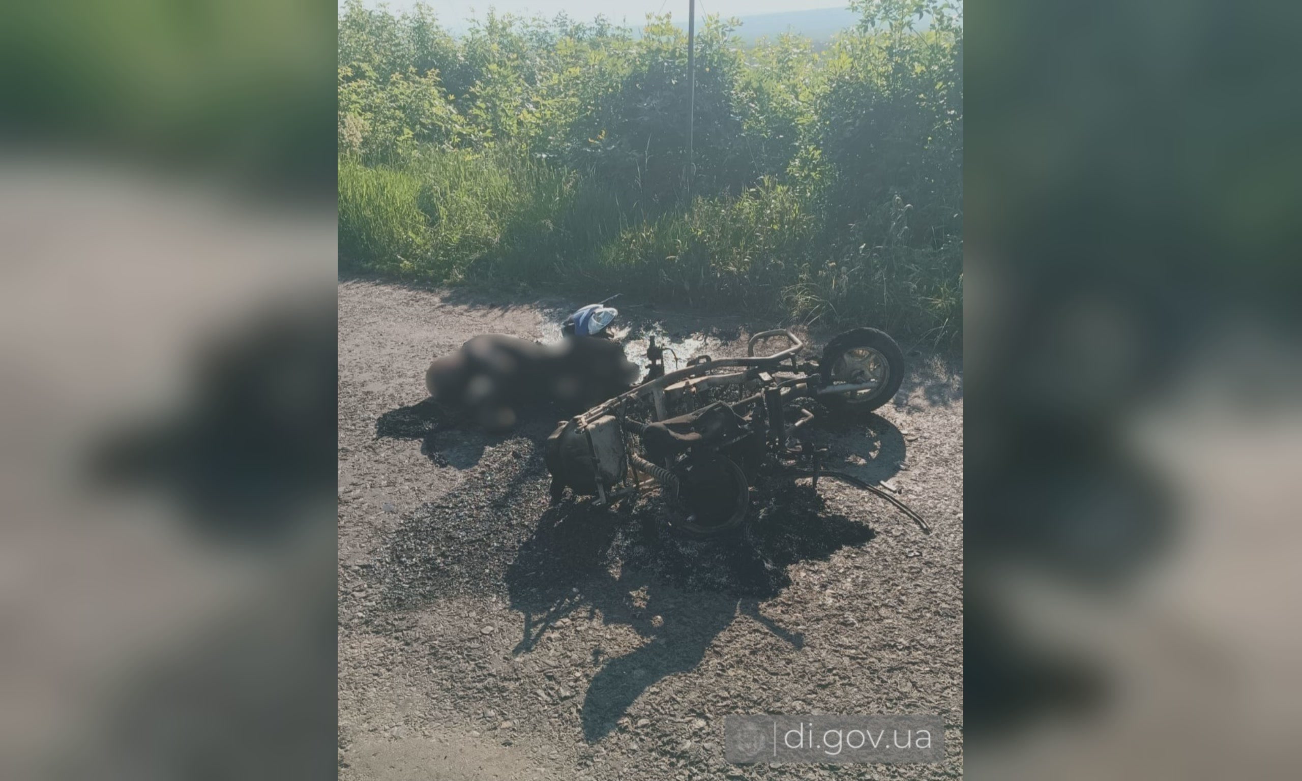 Скутер после удара дрона в Дергачевском районе