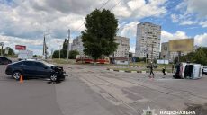 ДТП со «скорой» произошло в Харькове утром: два человека пострадали (фото)