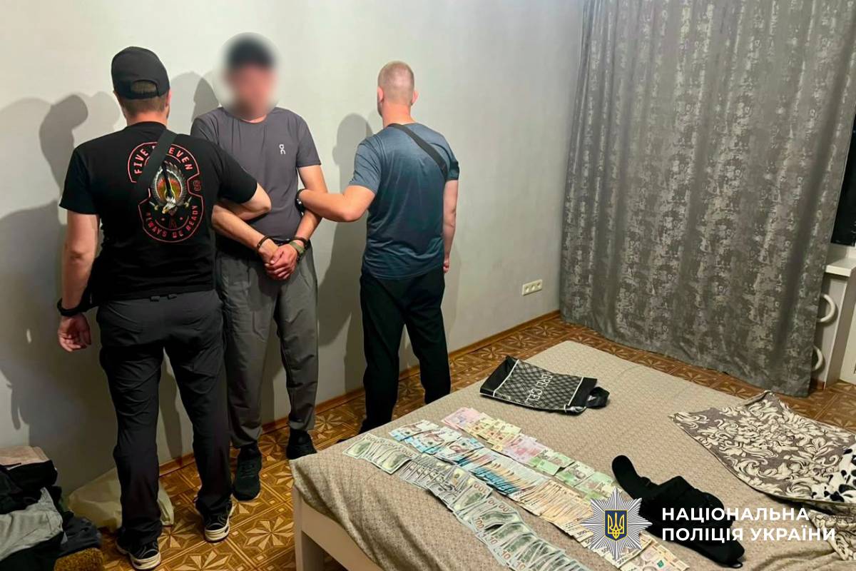 Заліз у димар, вкрав $10 тисяч на Харківщині – і втік у Запоріжжя