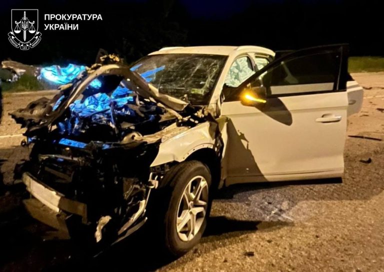 FPV-дрон на оптоволокне атаковал автомобиль в Харькове — прокуратура (видео)
