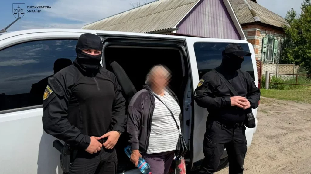 мать на Харьковщине заставляла дочь сниматься в видео для взрослых